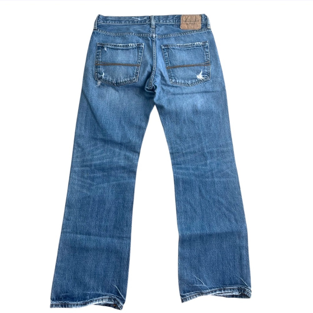Abercrombie & Fitch Distressed Straight Leg Relaxed Fit Jeans - Picture 5 of 9